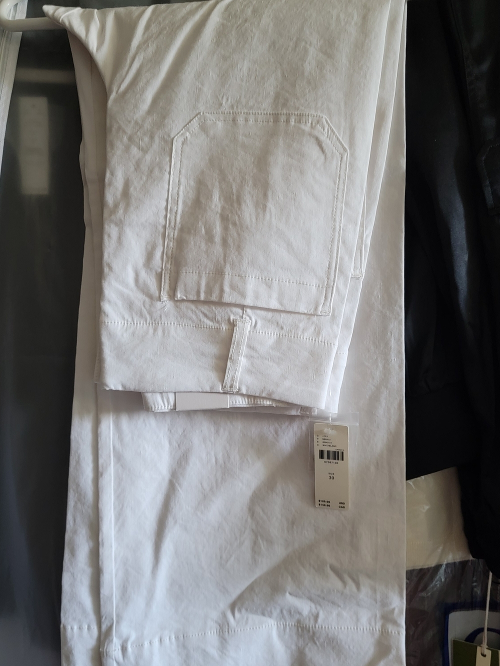 Women White Crop Pants
